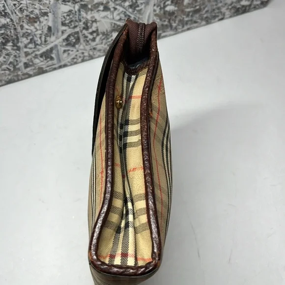 Burberry Zip Pouch - Picture 9 of 14